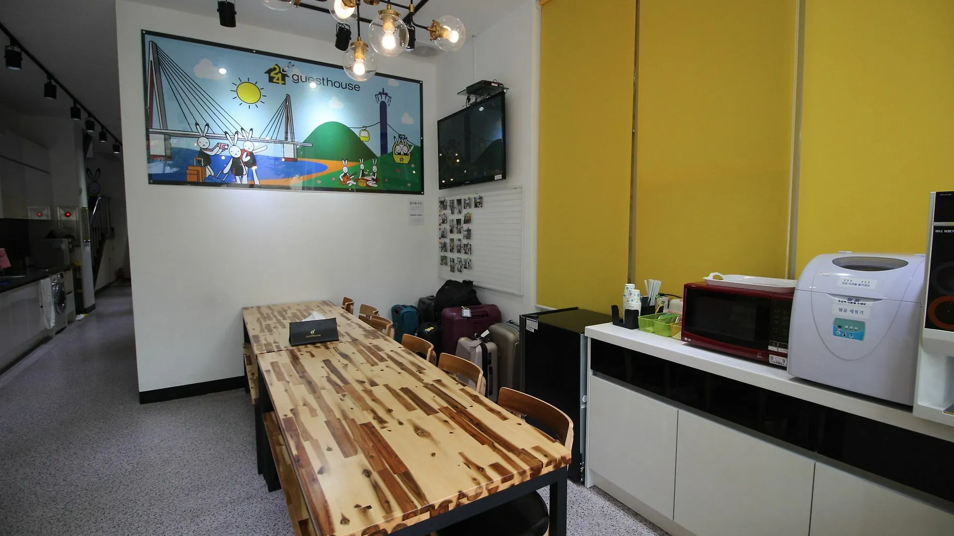 24 Guesthouse Nampo Station Busan 2*,  South Korea