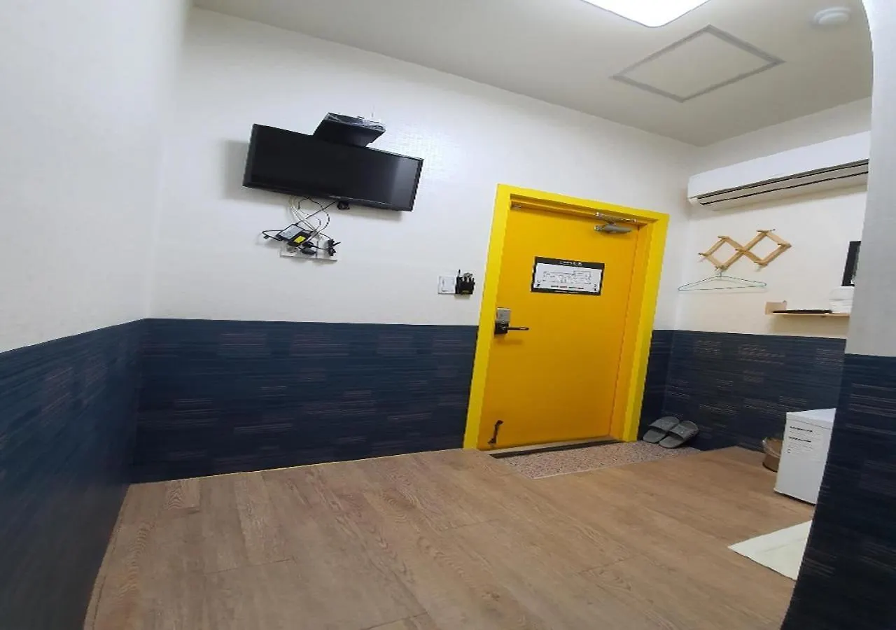 Guest house 24 Guesthouse Nampo Station Busan